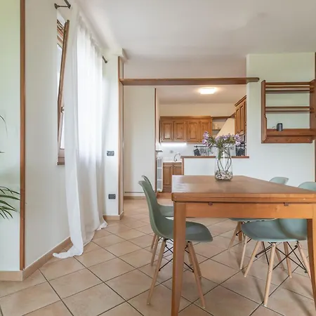 La Casa Tra Il Verde Ed Il Mare 別荘 *